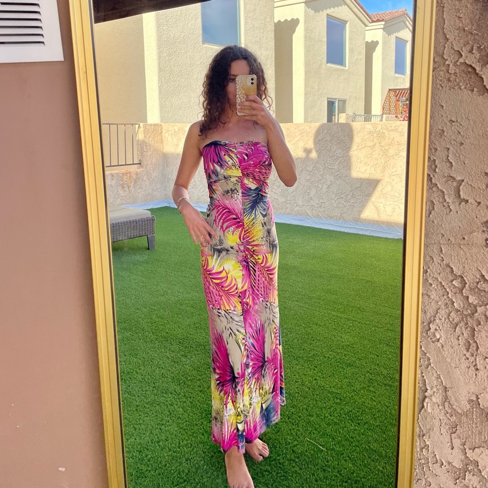 Vibrant Strapless Tropical Dress